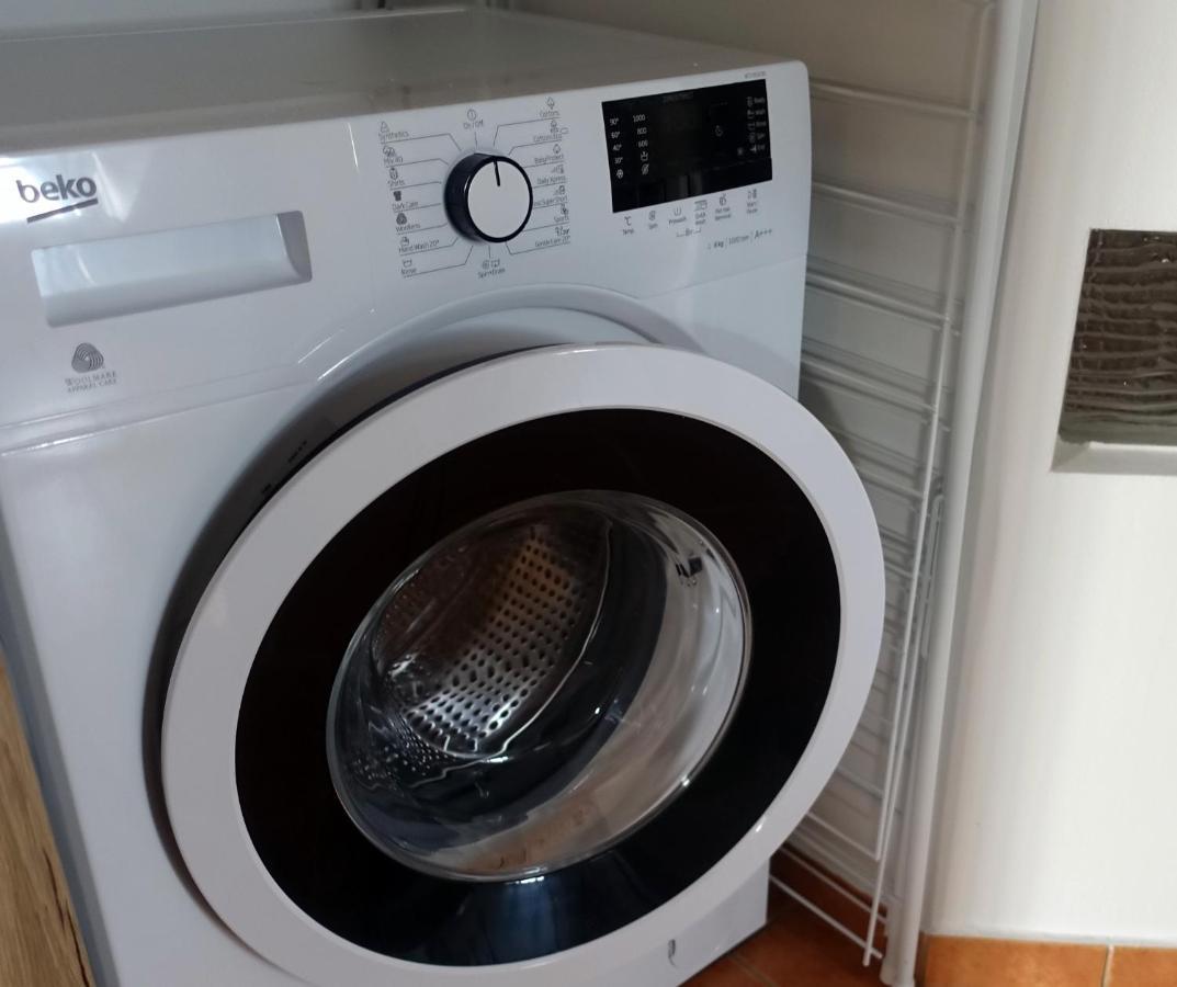 Pension Nest - Family Apartman Mosonmagyaróvár Buitenkant foto