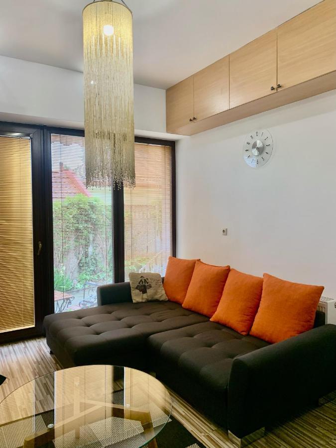 Pension Nest - Family Apartman Mosonmagyaróvár Buitenkant foto